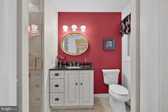 37 GOVERNOR MARKHAM DR, Glen Mills, PA 19342