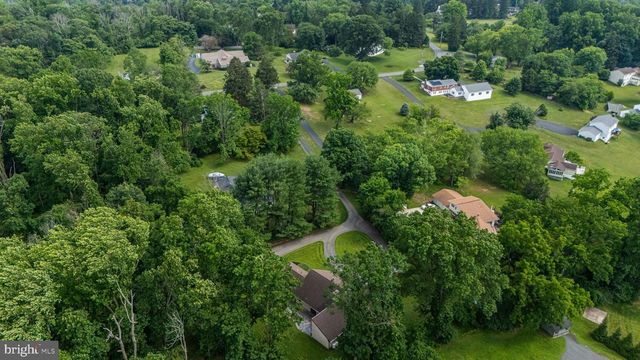 37 GOVERNOR MARKHAM DR, Glen Mills, PA 19342