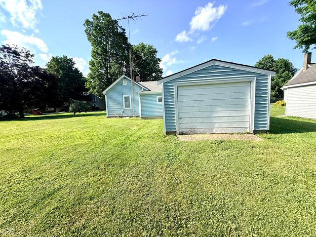 205 W Walnut Street, Waynetown, IN 47990