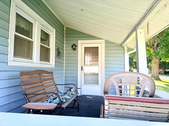 205 W Walnut Street, Waynetown, IN 47990