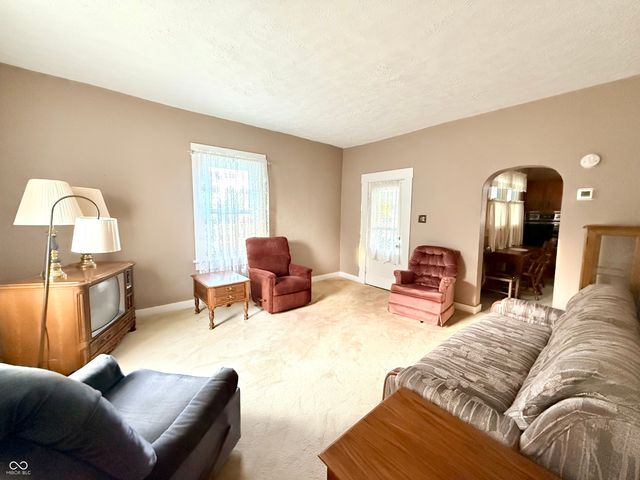 205 W Walnut Street, Waynetown, IN 47990