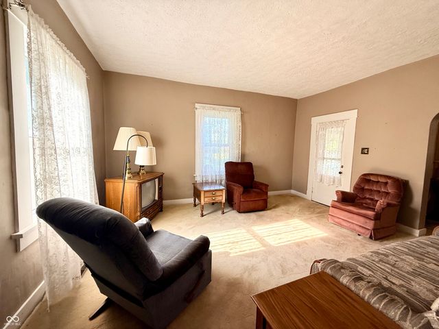 205 W Walnut Street, Waynetown, IN 47990