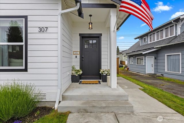307 N Dunham Avenue, Arlington, WA 98223