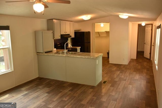 69 Gold Lake Drive, Cleveland, GA 30528
