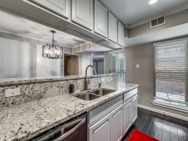 7510 Holly Hill Drive 127, Dallas, TX 75231
