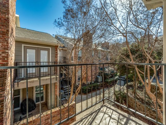 7510 Holly Hill Drive 127, Dallas, TX 75231