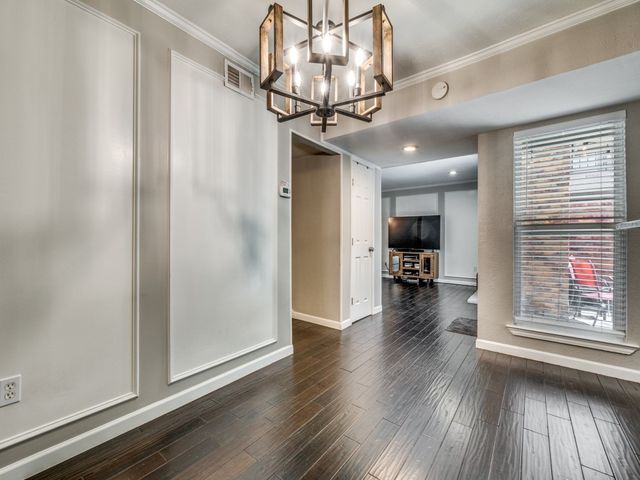 7510 Holly Hill Drive 127, Dallas, TX 75231