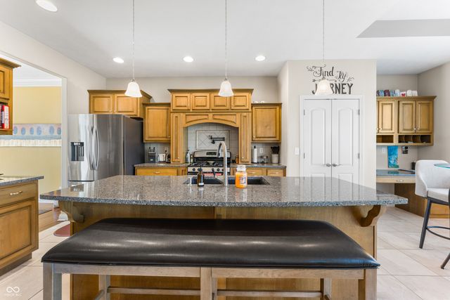 1735 Brookfield Drive, Columbus, IN 47201
