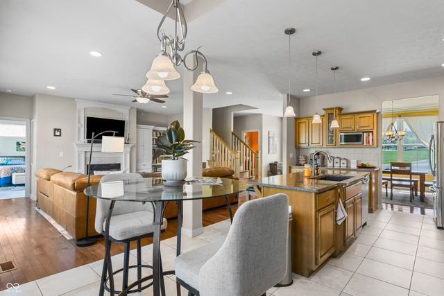 1735 Brookfield Drive, Columbus, IN 47201