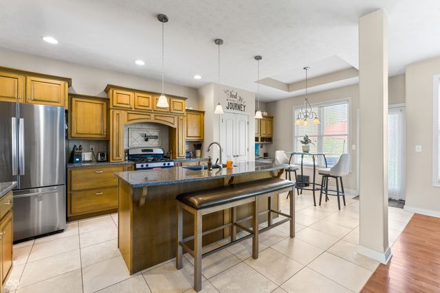 1735 Brookfield Drive, Columbus, IN 47201
