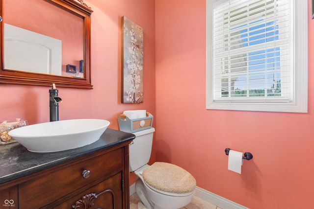 1735 Brookfield Drive, Columbus, IN 47201