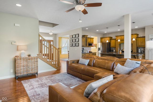 1735 Brookfield Drive, Columbus, IN 47201