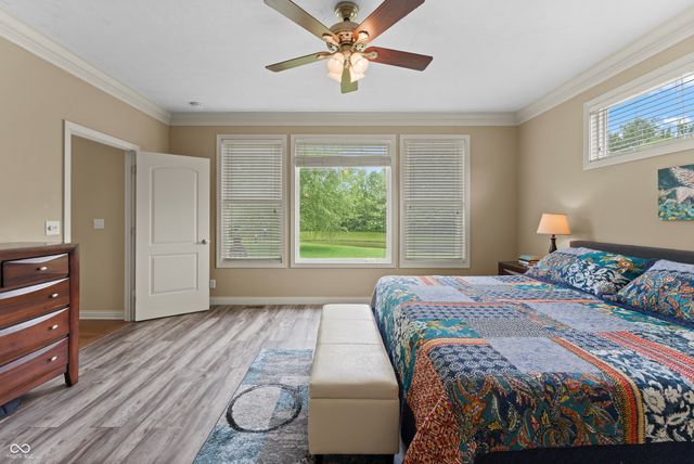 1735 Brookfield Drive, Columbus, IN 47201