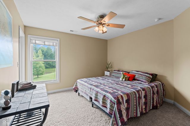1735 Brookfield Drive, Columbus, IN 47201