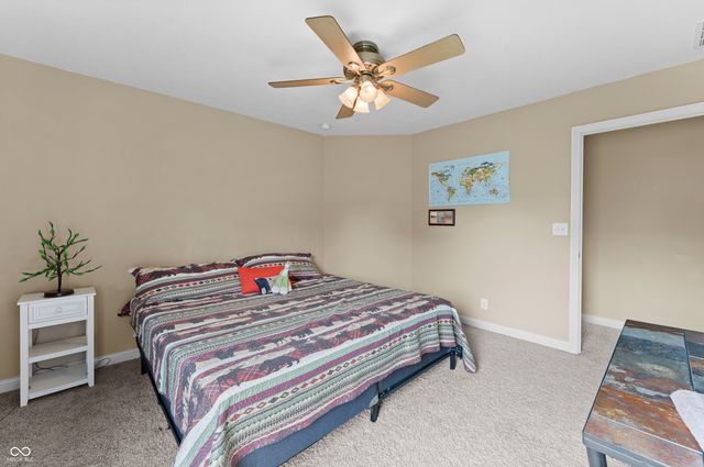 1735 Brookfield Drive, Columbus, IN 47201