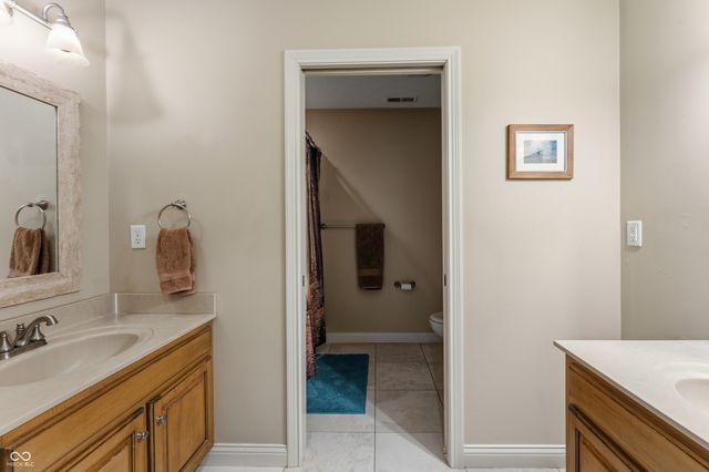1735 Brookfield Drive, Columbus, IN 47201