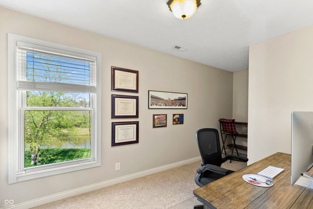 1735 Brookfield Drive, Columbus, IN 47201