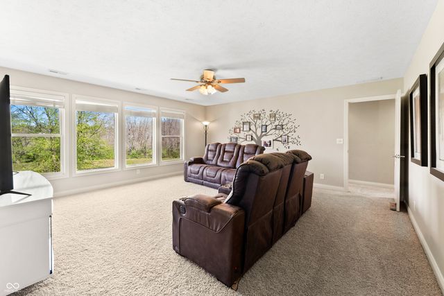1735 Brookfield Drive, Columbus, IN 47201