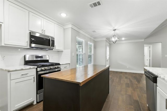 4905 Wichita Street, Granbury, TX 76048