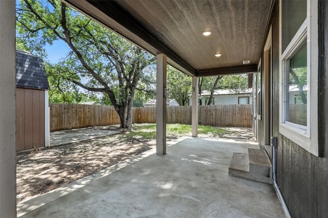 4905 Wichita Street, Granbury, TX 76048