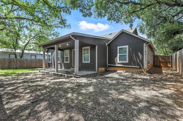 4905 Wichita Street, Granbury, TX 76048
