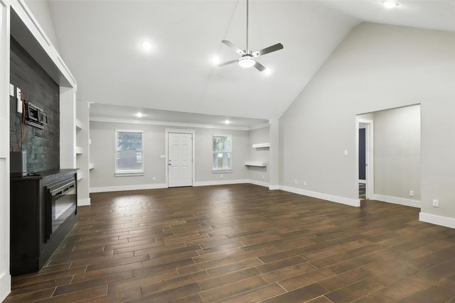 4905 Wichita Street, Granbury, TX 76048