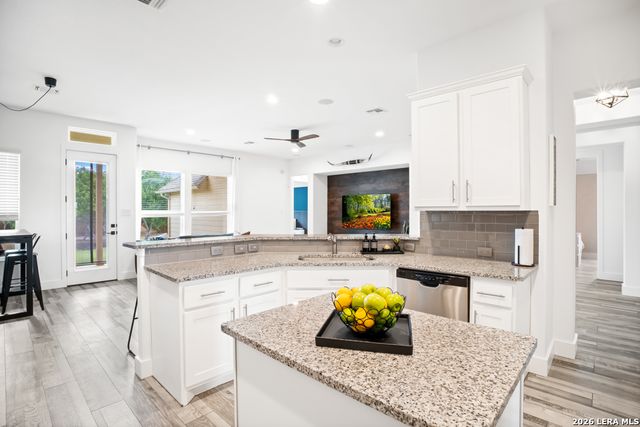 145 MARY ELLA DR, Castroville, TX 78009