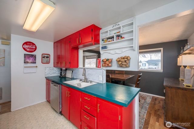 247 NW D Street, Ephrata, WA 98823