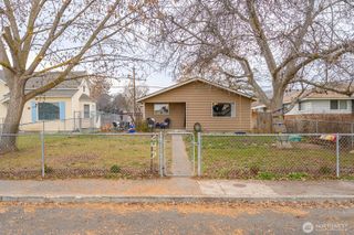 247 NW D Street, Ephrata, WA 98823
