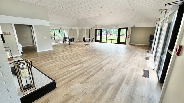 32 Elderwood Dr 32, Stoughton, MA 02072