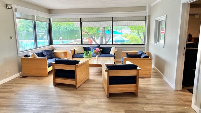 32 Elderwood Dr 32, Stoughton, MA 02072