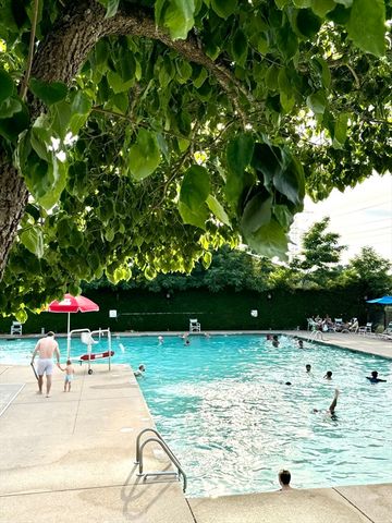 32 Elderwood Dr 32, Stoughton, MA 02072