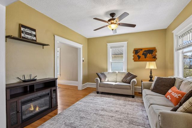 4123 38th Avenue S, Minneapolis, MN 55406