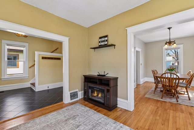 4123 38th Avenue S, Minneapolis, MN 55406