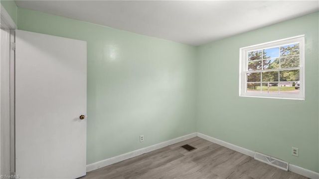 1533 Pecan Drive, High Point, NC 27263