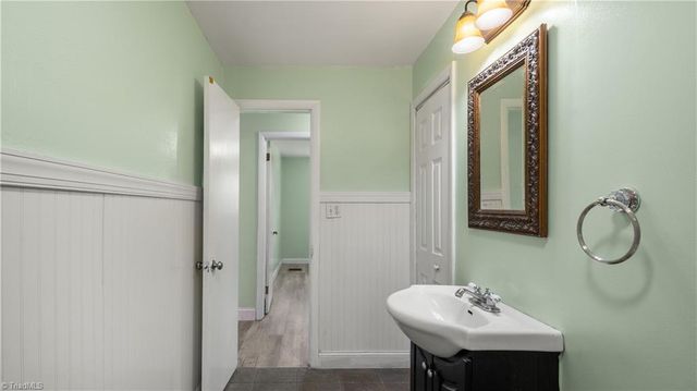 1533 Pecan Drive, High Point, NC 27263