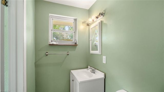 1533 Pecan Drive, High Point, NC 27263