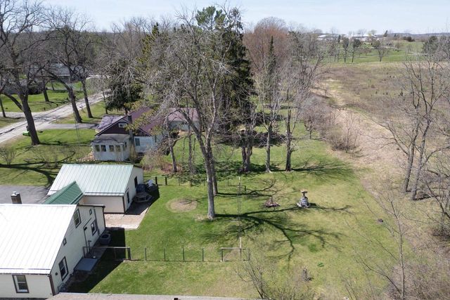 472 North Street, Green Lake, WI 54941