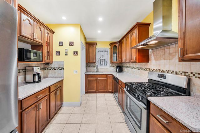 13211 107th Avenue, South Ozone Park, NY 11419