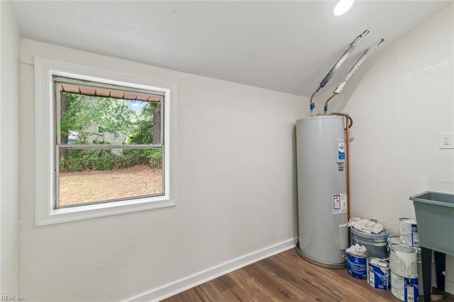 436 Smiley RD, Hampton, VA 23663