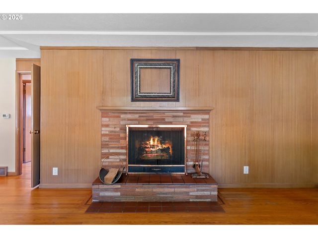 1720 Se 130TH Ave, Portland, OR 97233