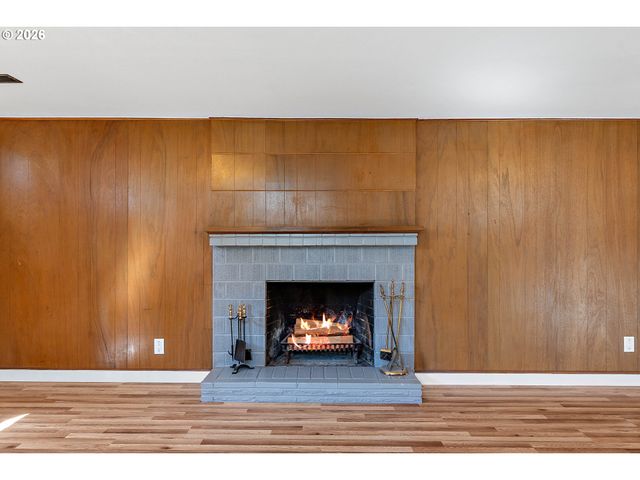 1720 Se 130TH Ave, Portland, OR 97233