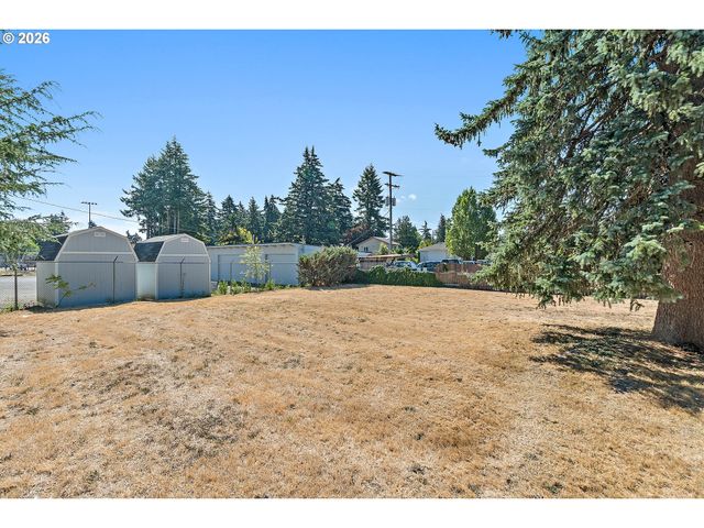 1720 Se 130TH Ave, Portland, OR 97233