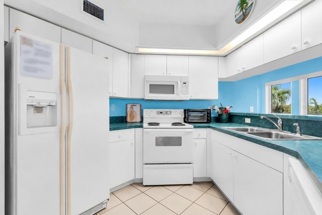 4618 MIRABELLA COURT, St Pete Beach, FL 33706