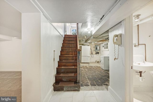 3916 MILITARY RD, Arlington, VA 22207