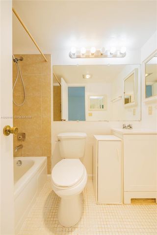 303 Preston H 303, Boca Raton, FL 33434