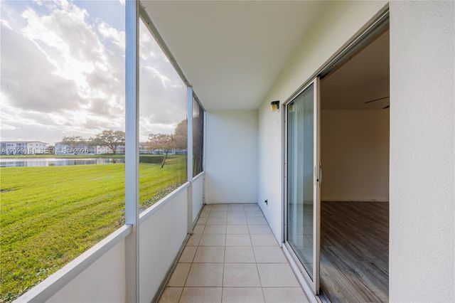 303 Preston H 303, Boca Raton, FL 33434