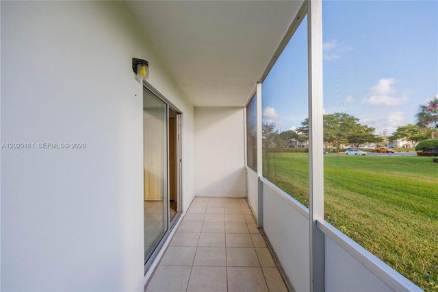303 Preston H 303, Boca Raton, FL 33434