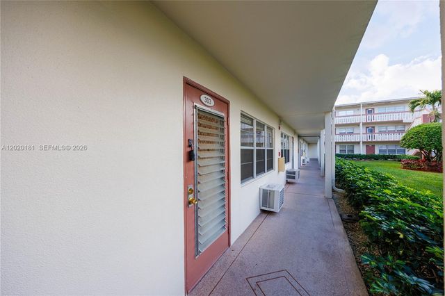 303 Preston H 303, Boca Raton, FL 33434