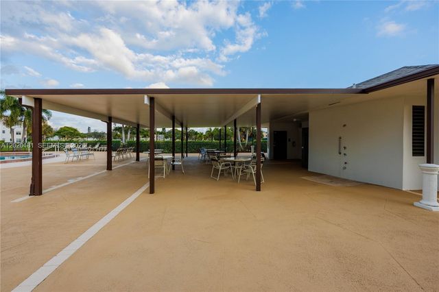 303 Preston H 303, Boca Raton, FL 33434